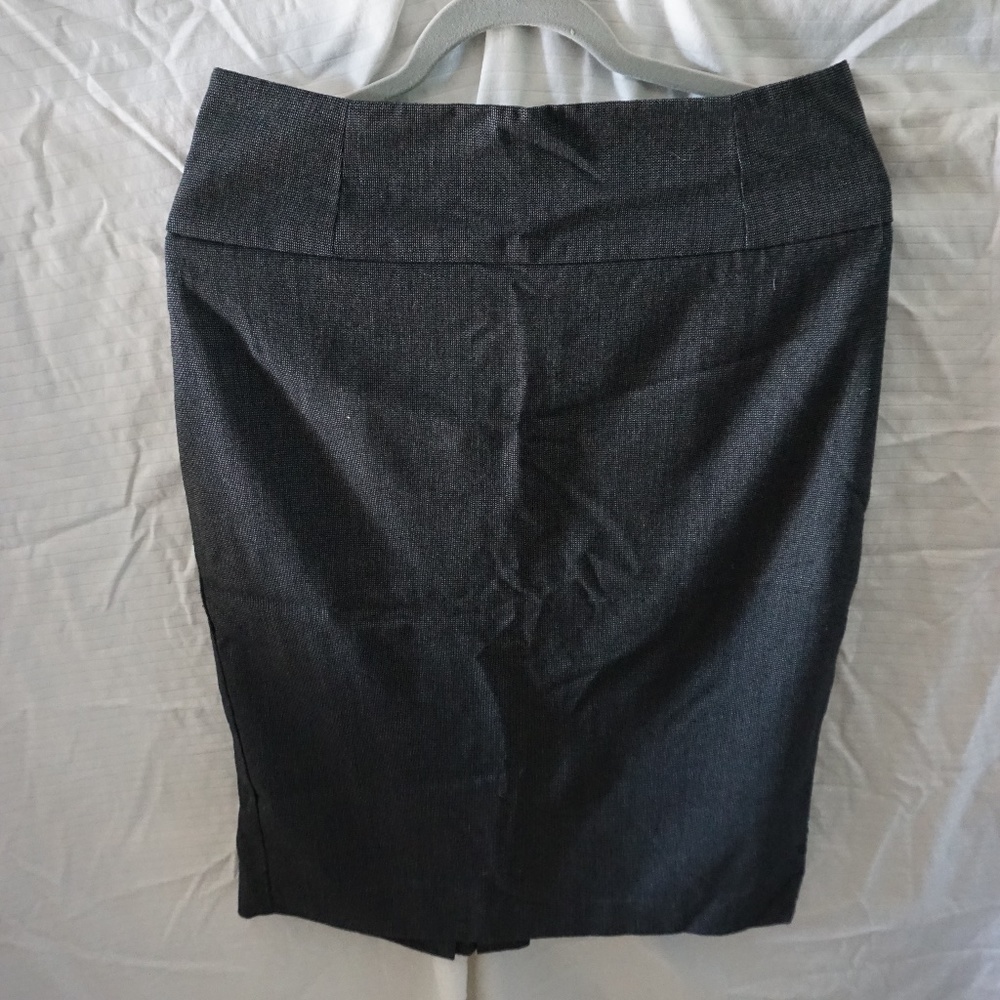 Worthington sz 10 Pencil skirt retro pleated kickback